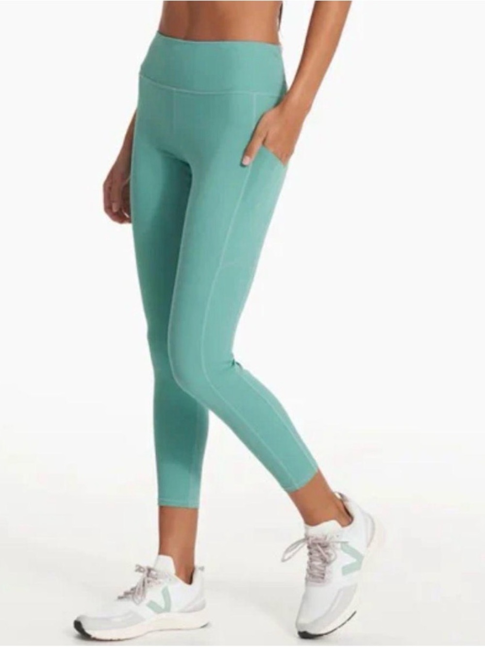 Vuori Basil Women’s Medium Performance Stride Leggings with Side Pocket